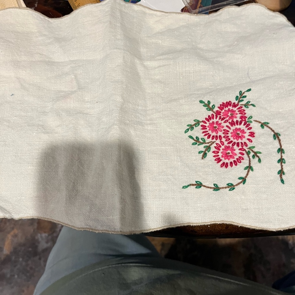 Vintage Embroidered Floral dresser Scarf